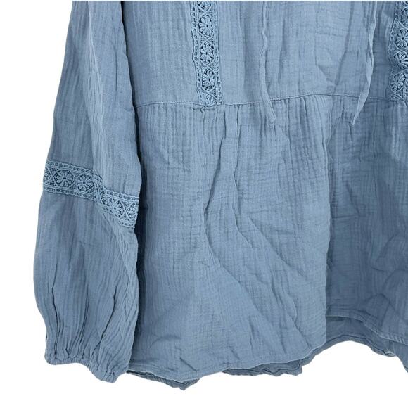DENIM & CO CANYON RETREAT NWOT Long Sleeve V Neck Lace Trim Top Blue Size XS - Picture 3 of 6